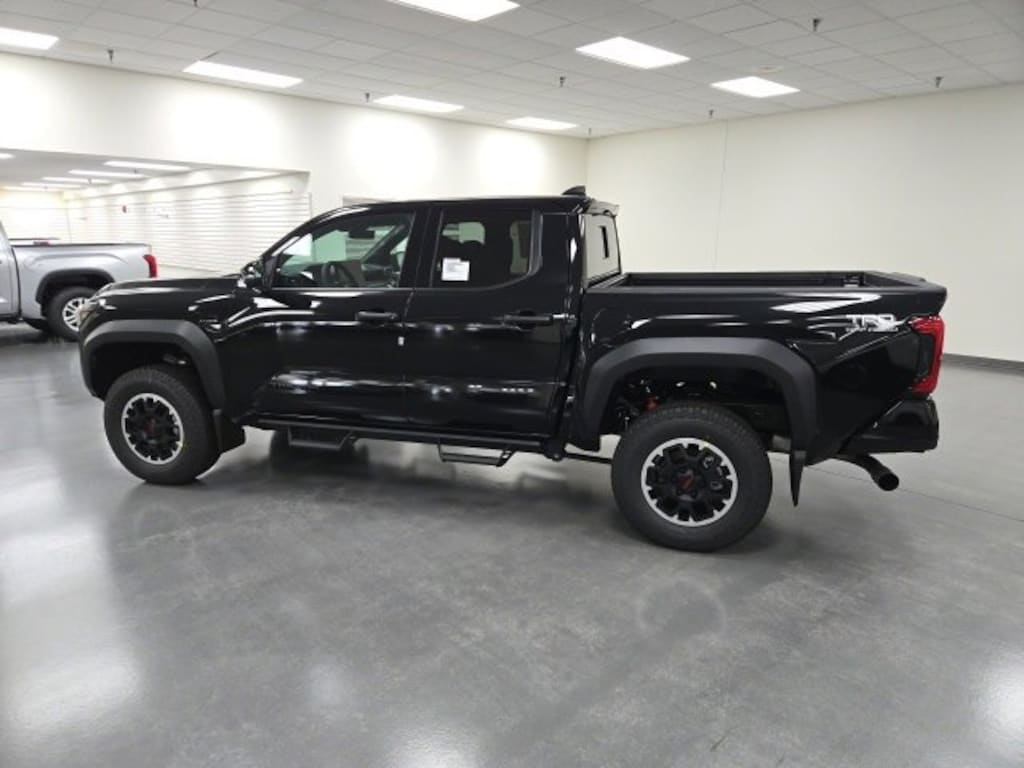 New 2025 Toyota Tacoma TRD Off-Road 4X4 DOUBLE CAB
