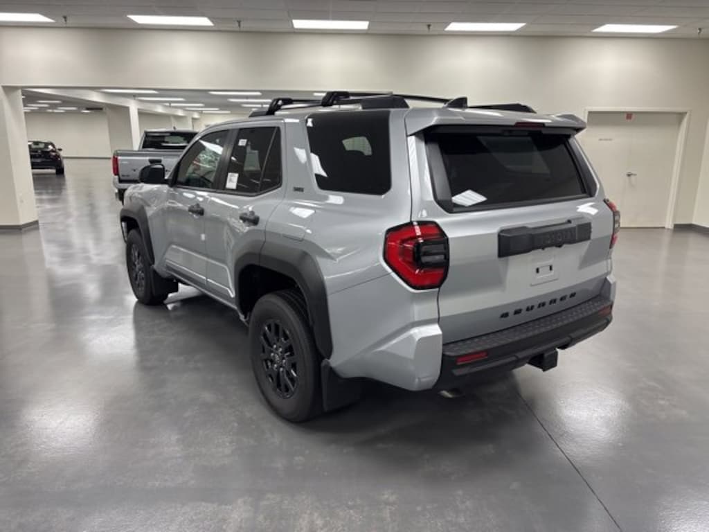 New 2025 Toyota 4Runner SR5 4WD SR5