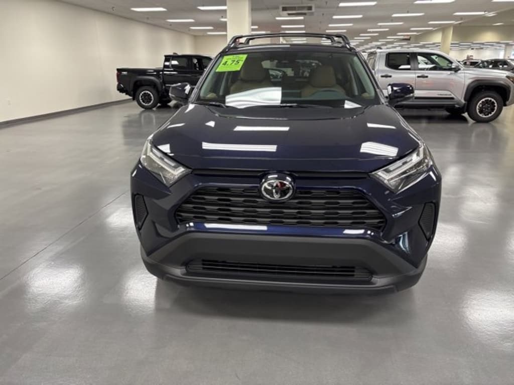 New 2025 Toyota RAV4 XLE XLE AWD SUV