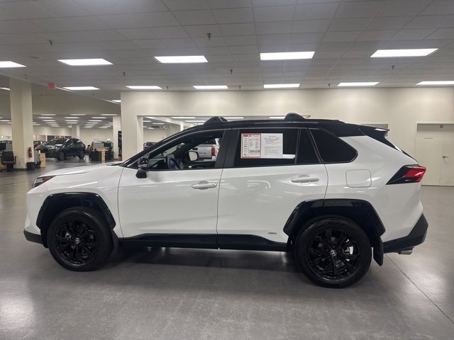 2024 Toyota RAV4 Hybrid XSE photo 4