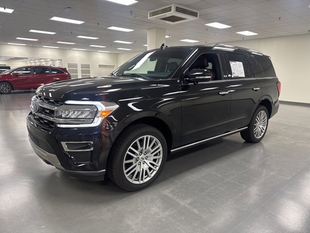 2024 Ford Expedition Limited photo 3