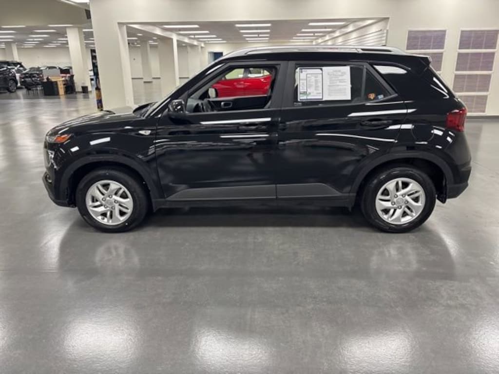 Used 2020 Hyundai Venue SEL SUV