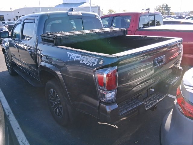 2022 Toyota Tacoma TRD Sport photo 3