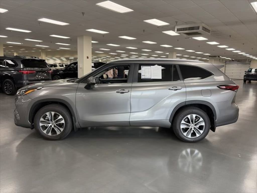 Certified 2026 Toyota Highlander XLE SUV