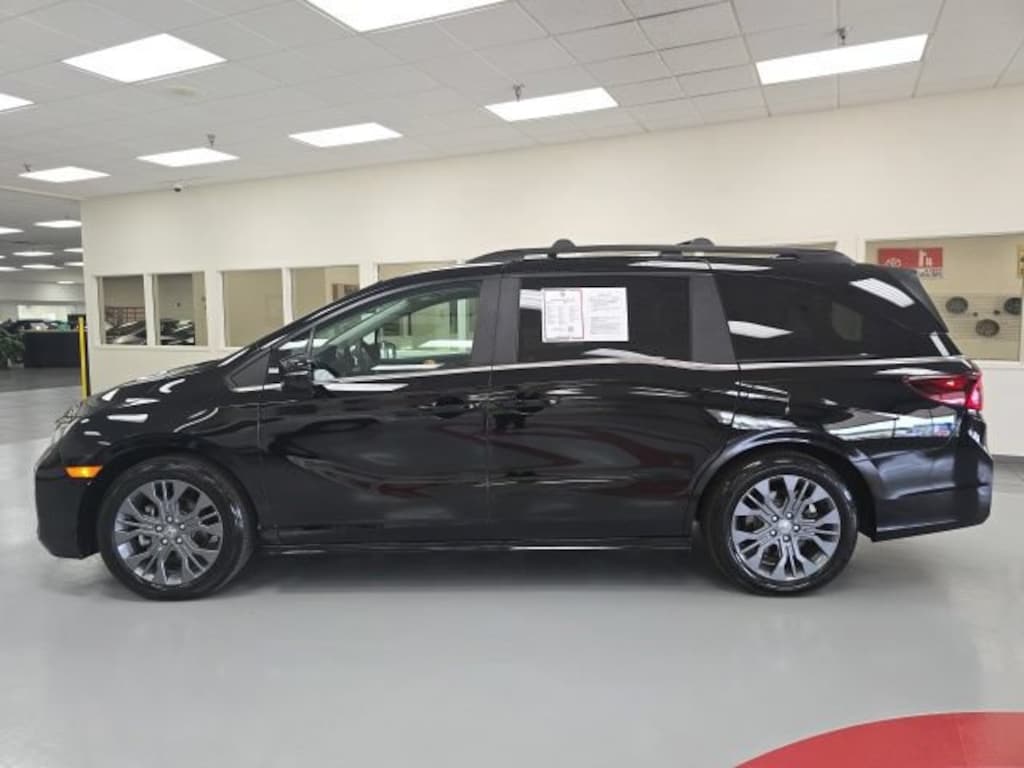 Used 2025 Honda Odyssey Touring Van