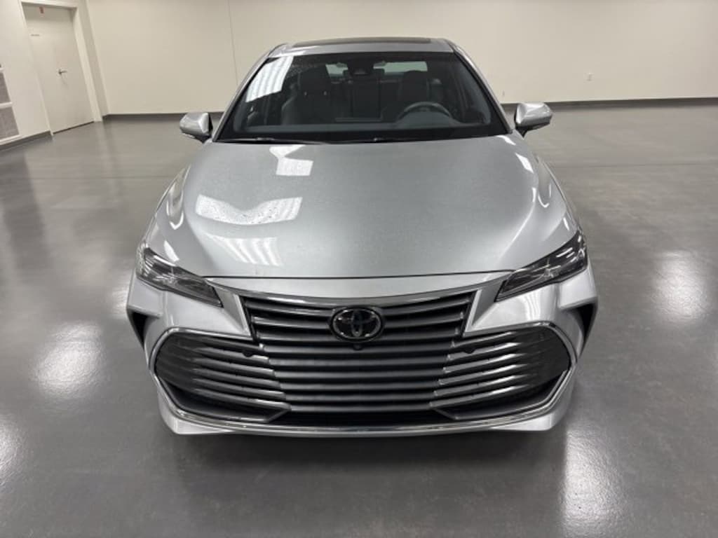 Certified 2019 Toyota Avalon Limited Sedan