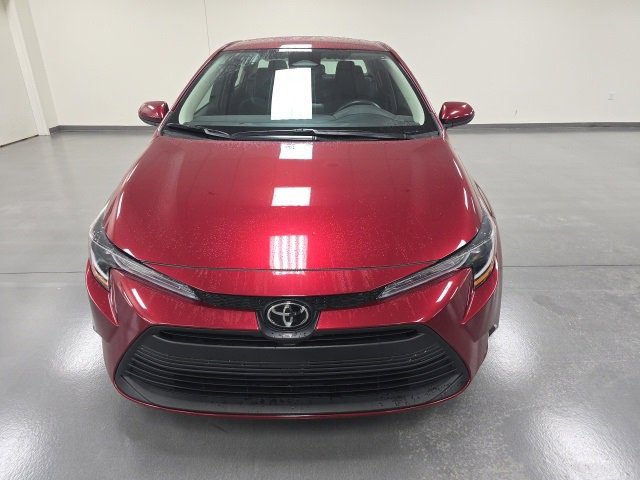 2024 Toyota Corolla LE photo 2
