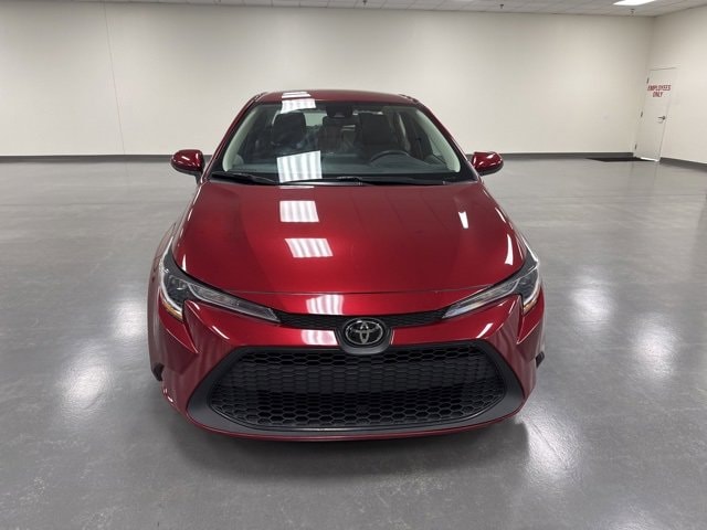 Used 2022 Toyota Corolla LE with VIN 5YFEPMAE7NP348118 for sale in Northfield, Minnesota