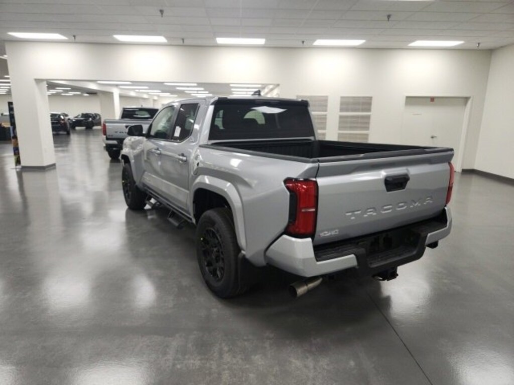 New 2025 Toyota Tacoma SR5 4X4 DOUBLE CAB