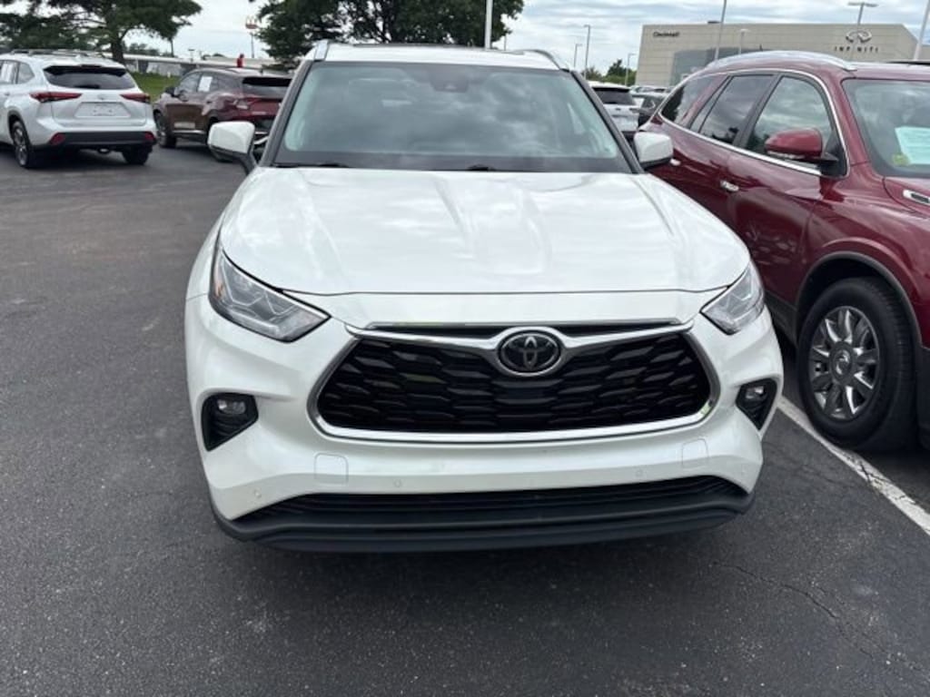 Used 2021 Toyota Highlander Limited SUV