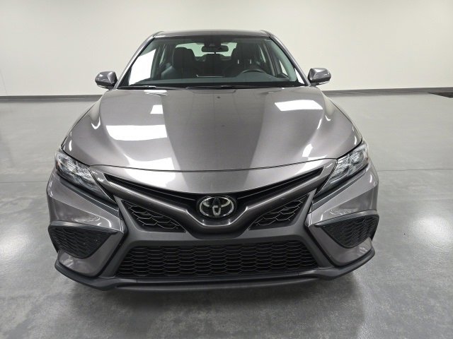 2023 Toyota Camry SE photo 2