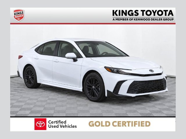 Used 2026 Toyota Camry SE Sedan