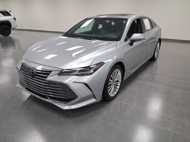 2021 Toyota Avalon Limited photo 3