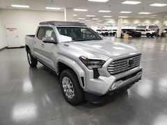 New 2025 Toyota Tacoma i-FORCE MAX Limited 4X4 DOUBLE CAB Cincinnati, OH