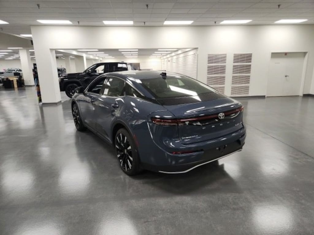 New 2026 Toyota Crown Platinum PLATINUM