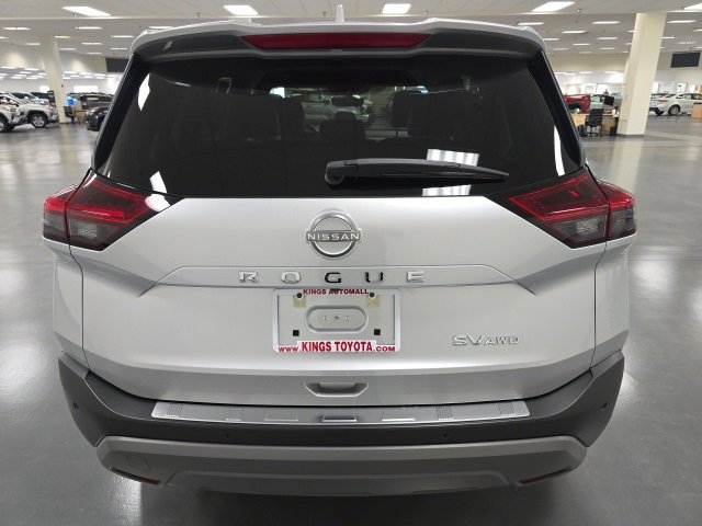 2023 Nissan Rogue SV photo 4