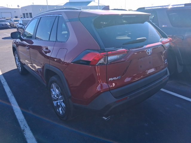 2022 Toyota RAV4 XLE Premium photo 4