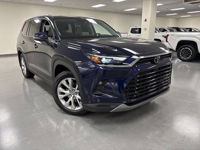 2025 Toyota Grand Highlander Limited's photo