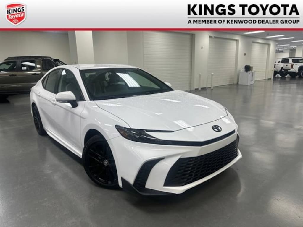 Used 2026 Toyota Camry SE Sedan