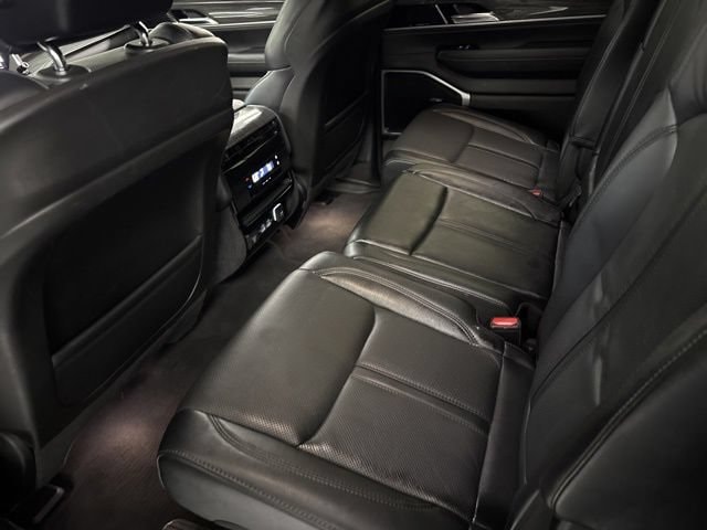 2022 Jeep Wagoneer Series II - Photo 17