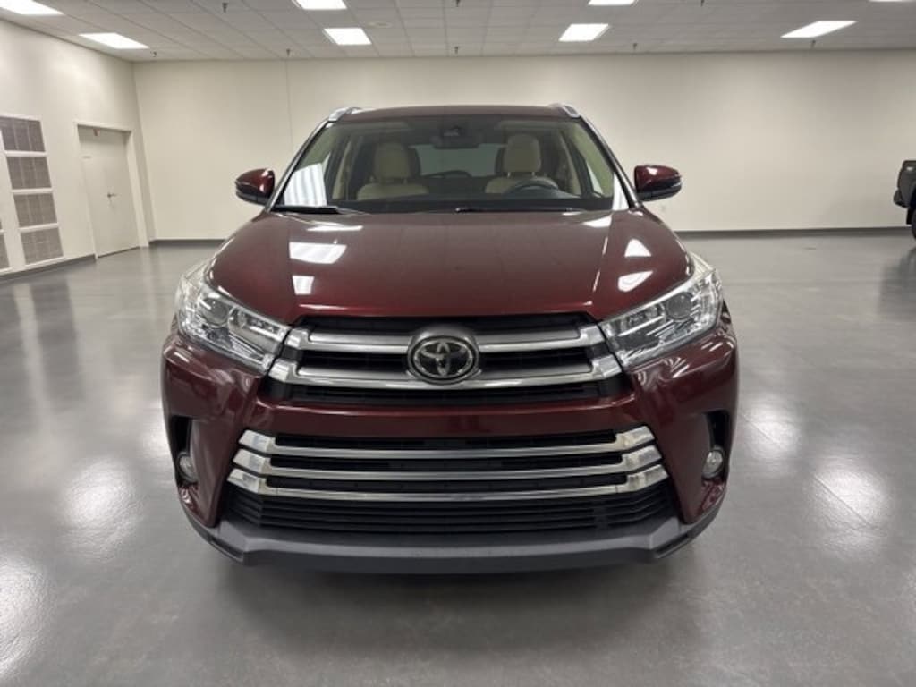 Used 2017 Toyota Highlander Limited SUV