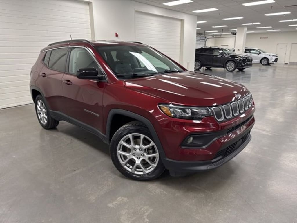 Used 2022 Jeep Compass Latitude Lux SUV