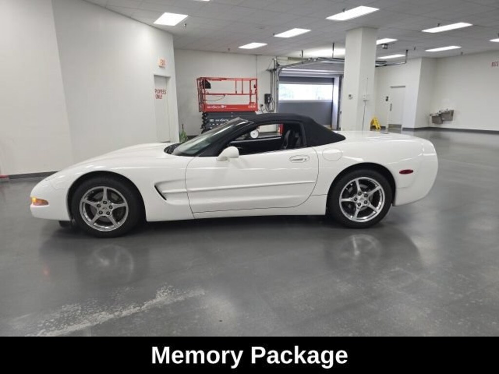 Used 2001 Chevrolet Corvette Base Convertible