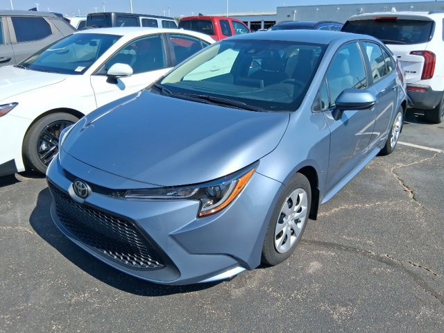 2021 Toyota Corolla LE photo 3