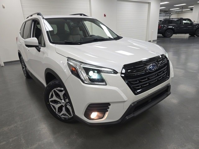 2022 Subaru Forester Premium's photo