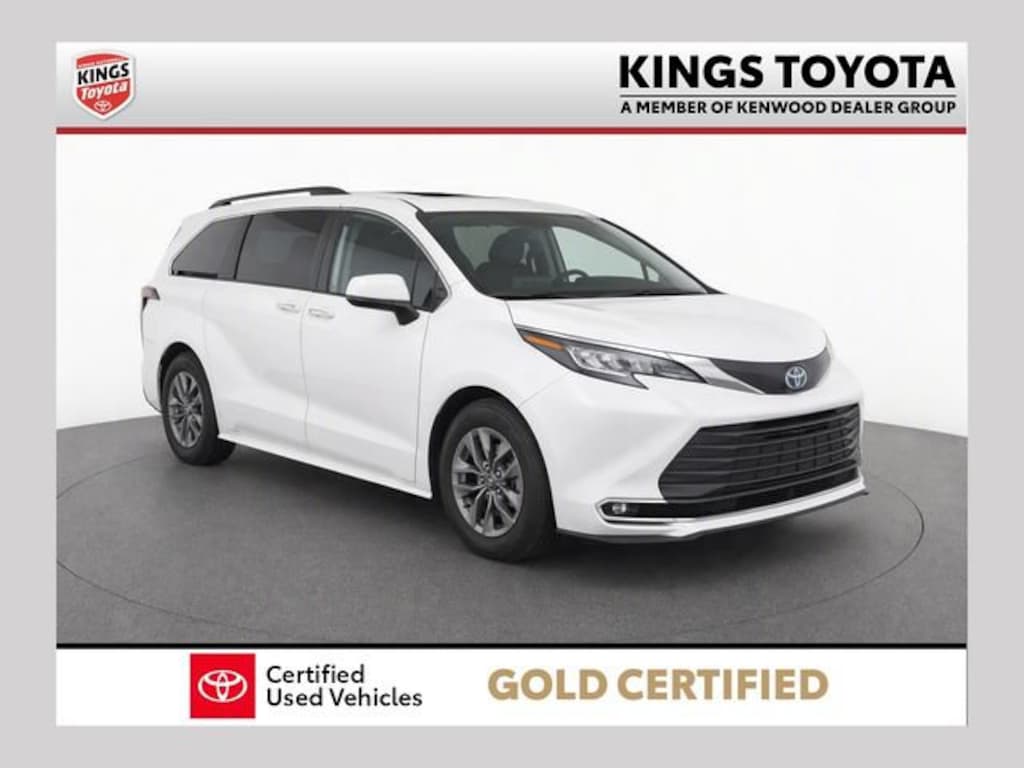Used 2023 Toyota Sienna XLE Van Passenger Van