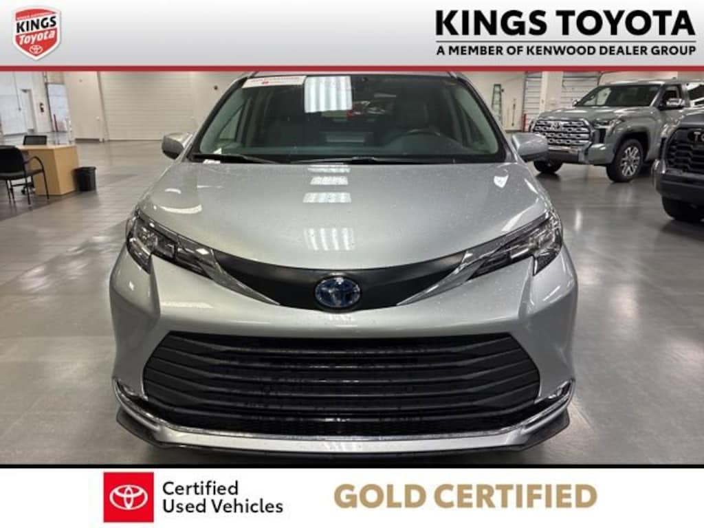 Certified 2023 Toyota Sienna XLE Van Passenger Van