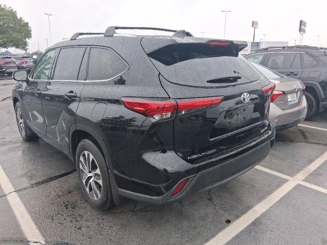 2022 Toyota Highlander XLE photo 4