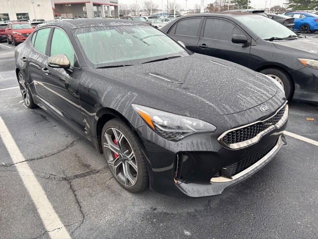 2021 Kia Stinger GT2's photo