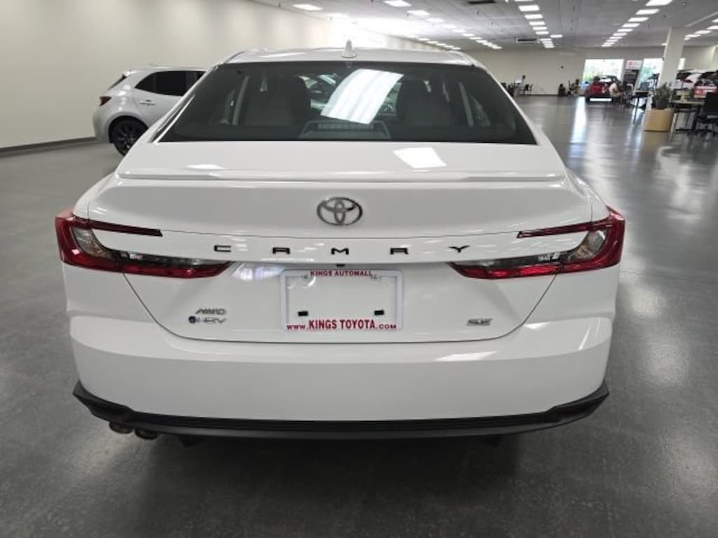 Used 2025 Toyota Camry SE Sedan