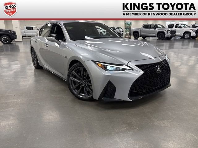 2023 Lexus IS