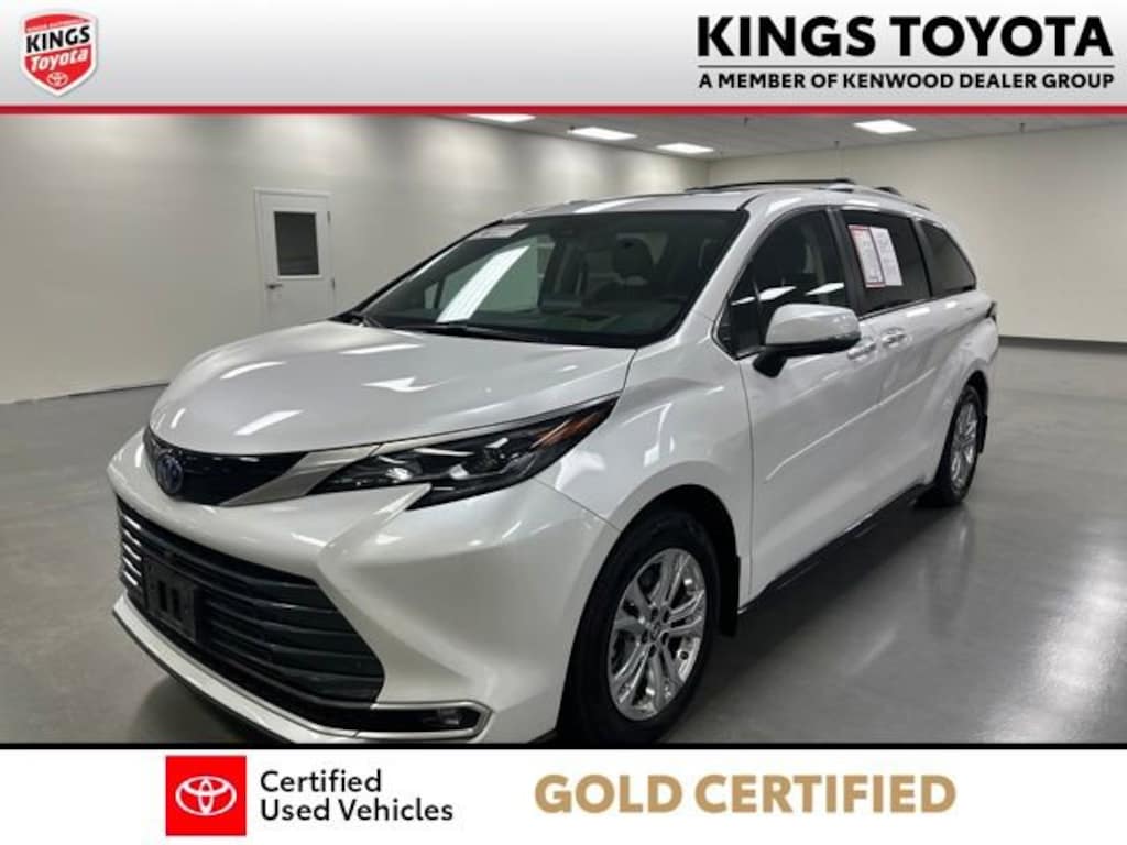 Certified 2024 Toyota Sienna Platinum Van Passenger Van
