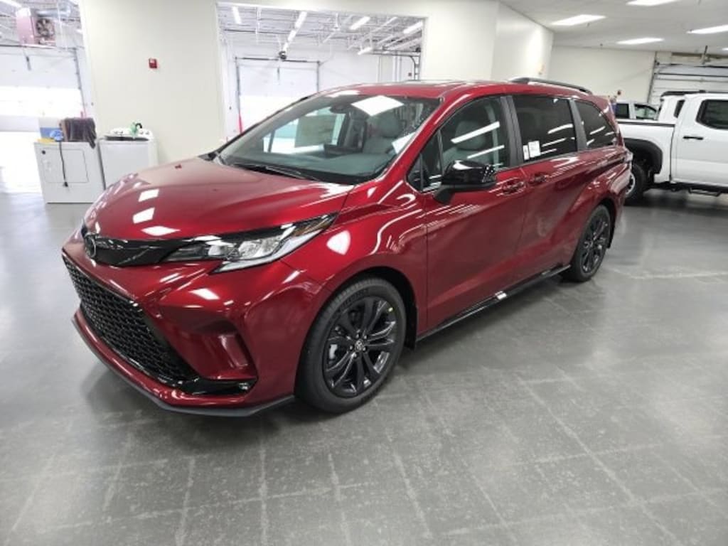 New 2026 Toyota Sienna XSE Van Passenger Van