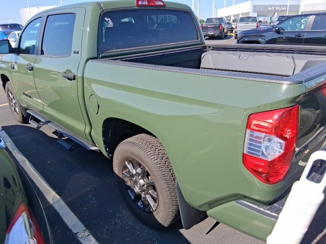 2021 Toyota Tundra SR5 CrewMax photo 4