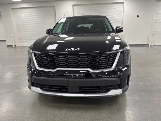Used 2024 Kia Sorento LX with VIN 5XYRG4JC0RG285003 for sale in Cincinnati, OH