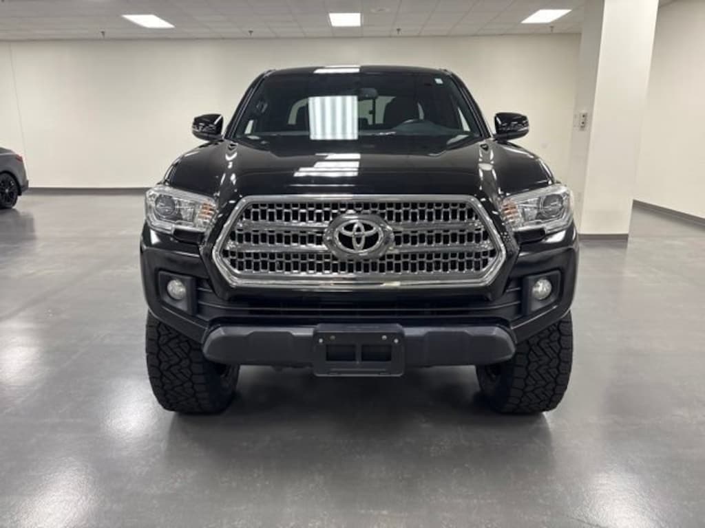 Used 2016 Toyota Tacoma TRD Sport Truck Double Cab