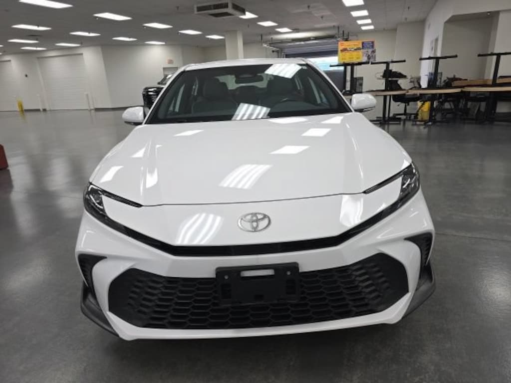 Used 2025 Toyota Camry SE Sedan