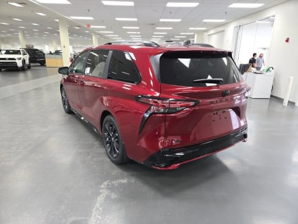 New 2026 Toyota Sienna XSE Van Passenger Van