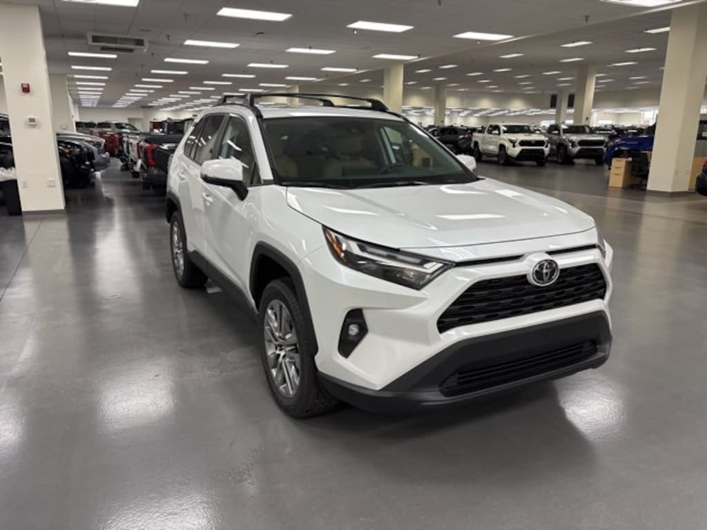 New 2025 Toyota RAV4 XLE Premium XLE PREM AWD SUV