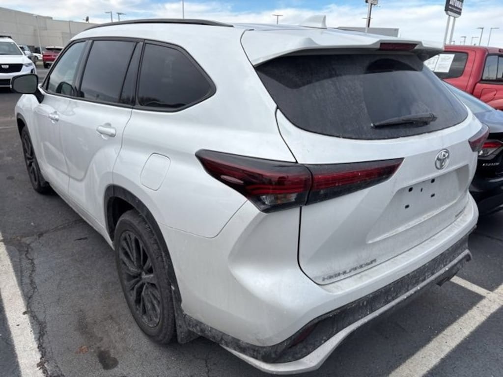 Used 2025 Toyota Highlander XSE SUV