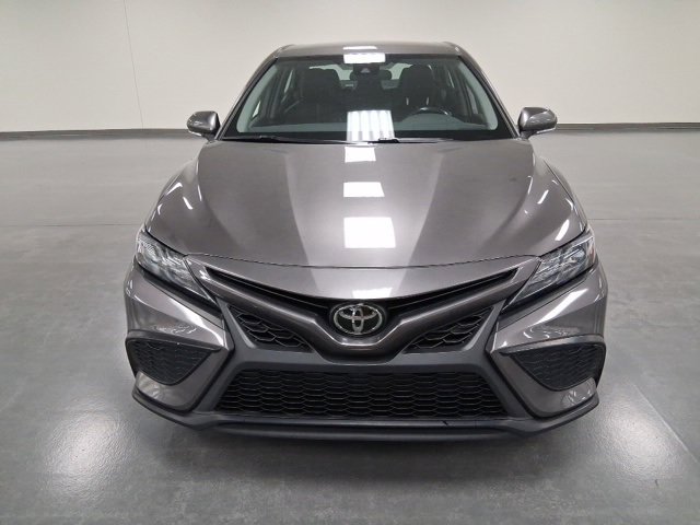 2023 Toyota Camry SE photo 2