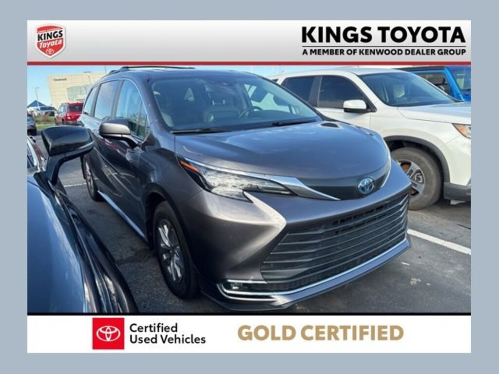 Used 2024 Toyota Sienna XLE Van Passenger Van
