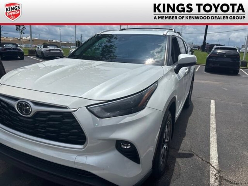 Used 2022 Toyota Highlander XLE SUV