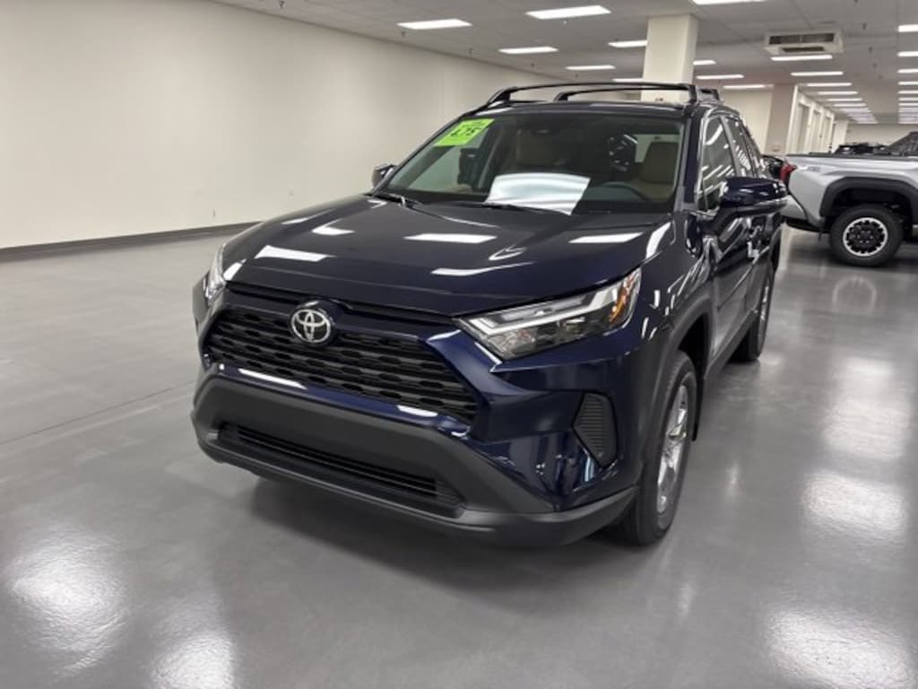 New 2025 Toyota RAV4 XLE XLE AWD SUV