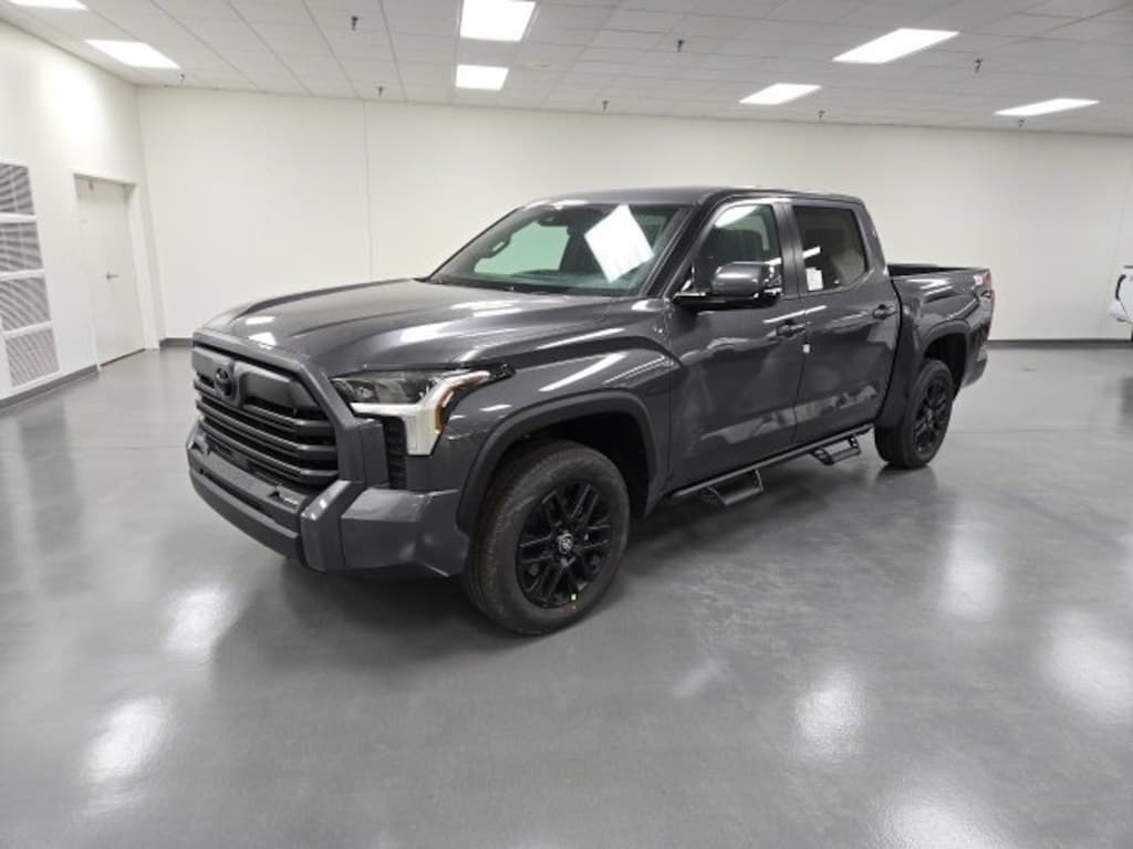 New 2026 Toyota Tundra SR5 SR5 CREWMAX 5.5