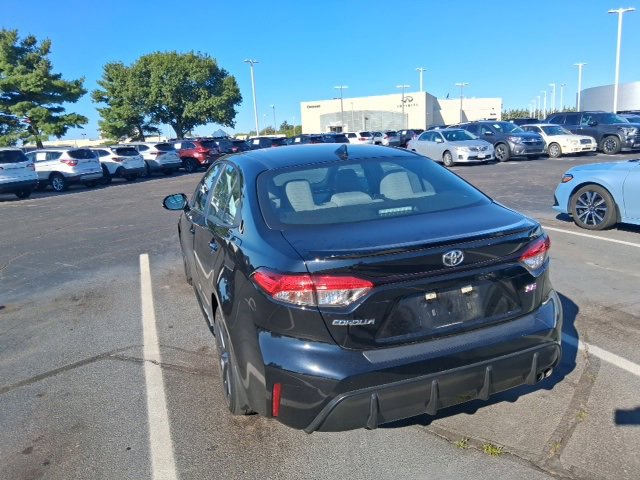 2023 Toyota Corolla SE photo 4